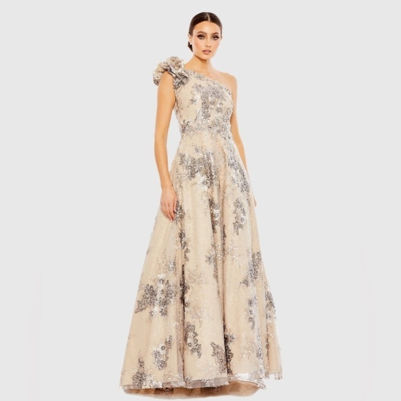 Mac Duggal Dresses & Skirts - MAC DUGGAL 67960 NWT Embellished One Shoulder A Line Gown